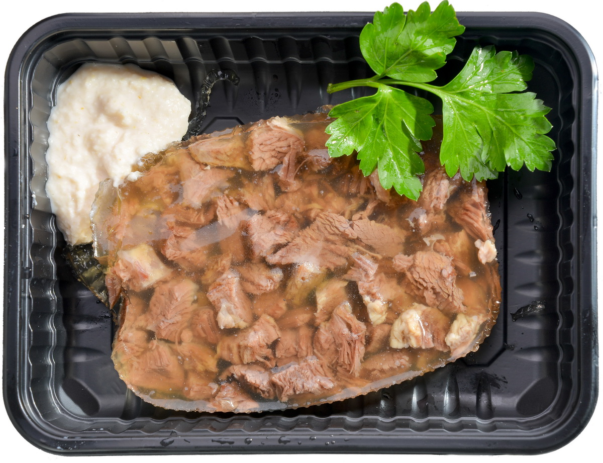 Holodets-iz-govyadiny-s-hrenom