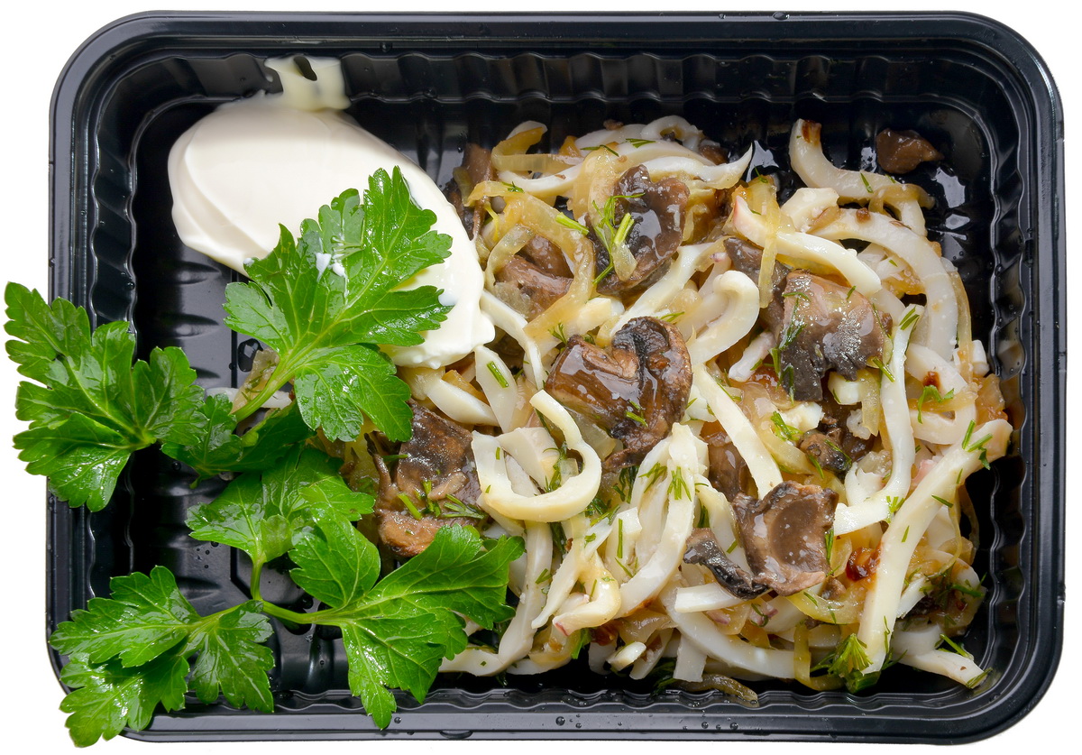 Kalmary-s-gribami-kalmary-griby-zharenyj-luk