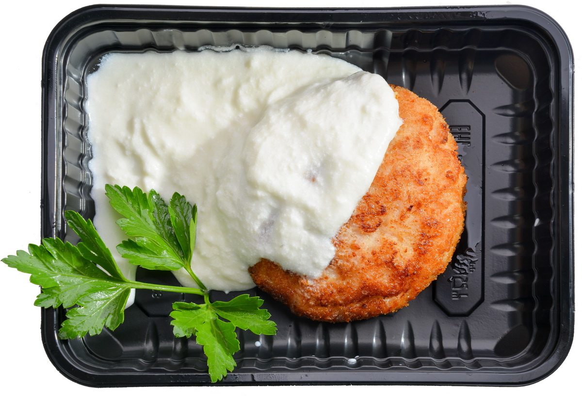Kurinye-bitochki-v-slivochnom-souse